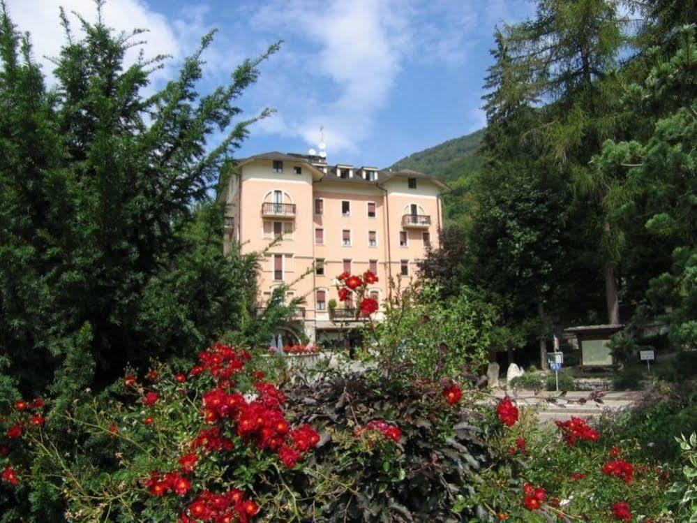 Limone Palace Aparthotel Limone Piemonte Dış mekan fotoğraf